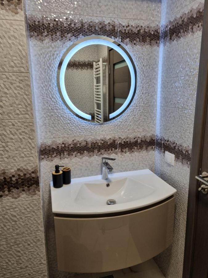 Luxury Apartments Bacău Zewnętrze zdjęcie